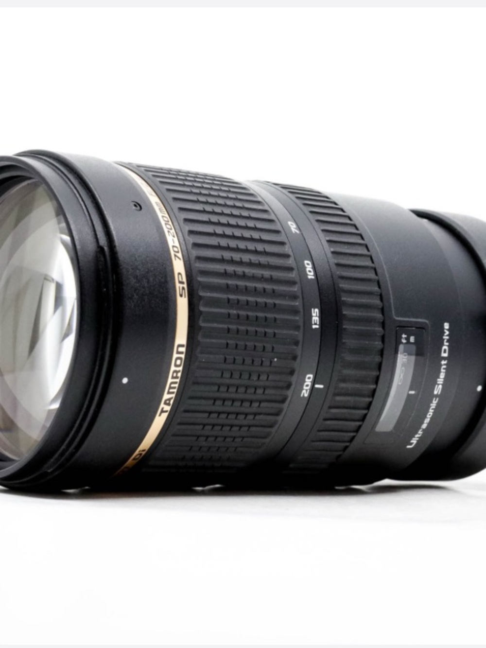 Tamron 70-200mm lens f/2.8 for canon ef mount Telephoto Zoom Lens - $800++ value